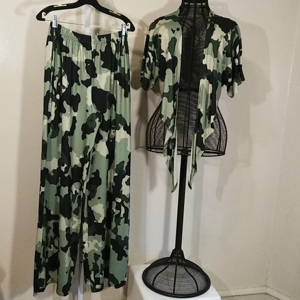 Wide Leg Camouflage Pants Set
